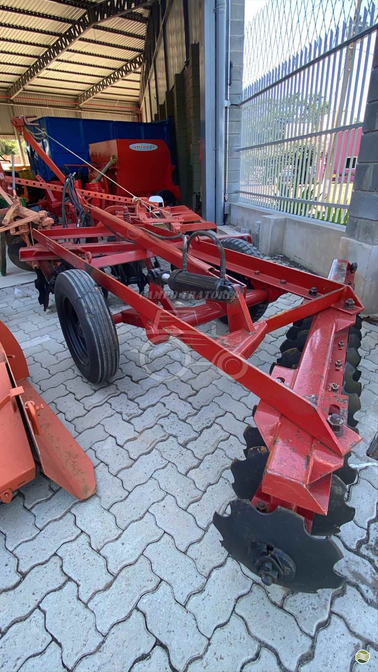 IMPLEMENTOS AGRICOLAS GRADE NIVELADORA NIVELADORA 24 DISCOS Campo Tratores SAO CARLOS SÃO PAULO SP